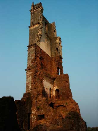 руины церкви Святого Августина в Гоа