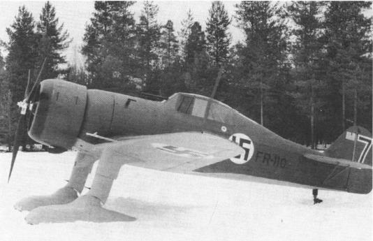 Финский истребитель «Фоккер» D.XXI на лыжном шасси