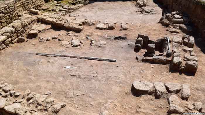 В южной части Керчи во время раскопок античного города Тиритака