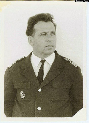 Рем Смирнов - капитан болгарского сухогруза 