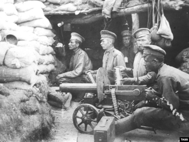 Первая мировая война. Русские солдаты на позициях