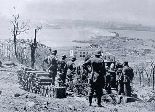немецкие солдаты в Севастополе
