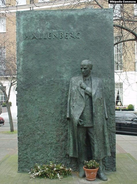 Памятник Раулю Валленбергу в Лондоне